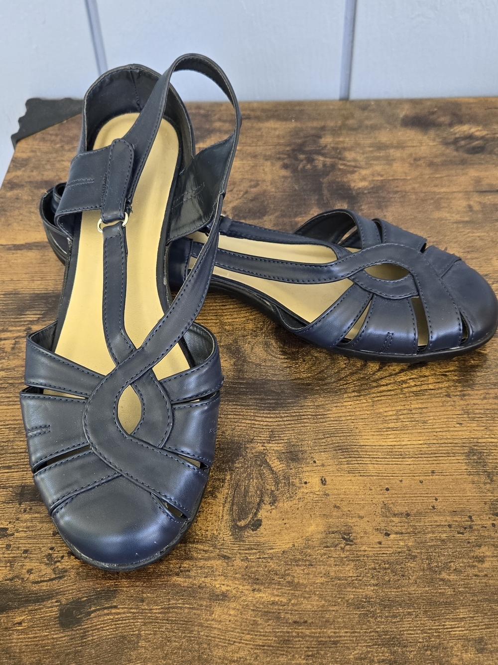 CLASSIQUE Women's Navy Blue Sandals Size 9.5 - Picture 2 of 5